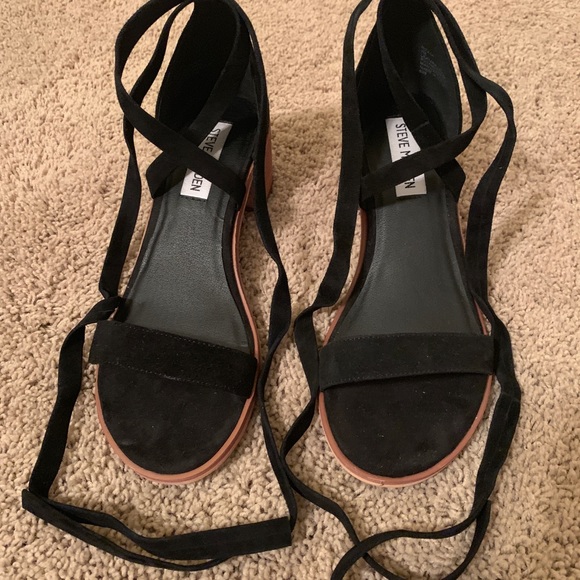 Steve Madden Womens Rizzaa Sandal - Picture 2 of 5